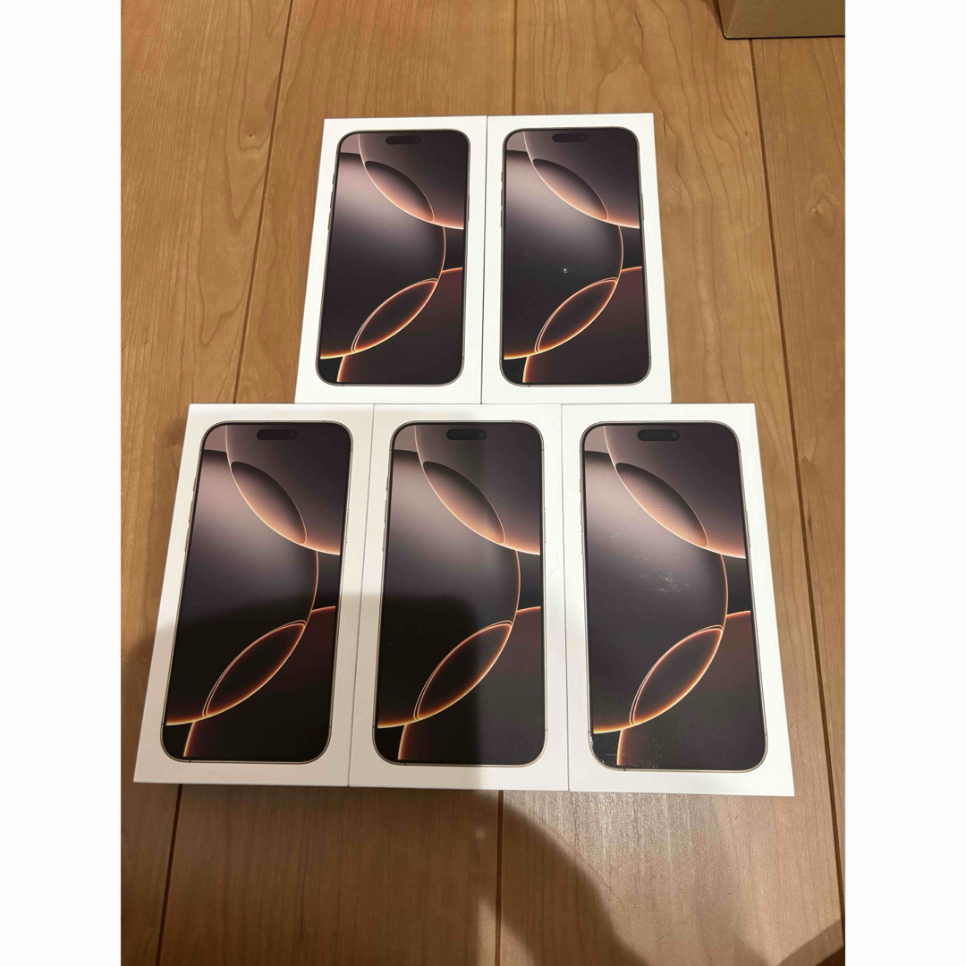 iPhone16 ProMax256gb 5台 デザートチタニウム 未開封 スマホ/家電/カメラのスマートフォン/携帯電話(スマートフォン本体)の商品写真