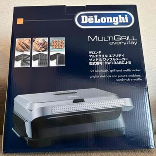 デロンギ(DeLonghi)の《新品・未使用》デロンギ　マルチグリルエブリデイサンド&ワッフルメーカー(ホットプレート)