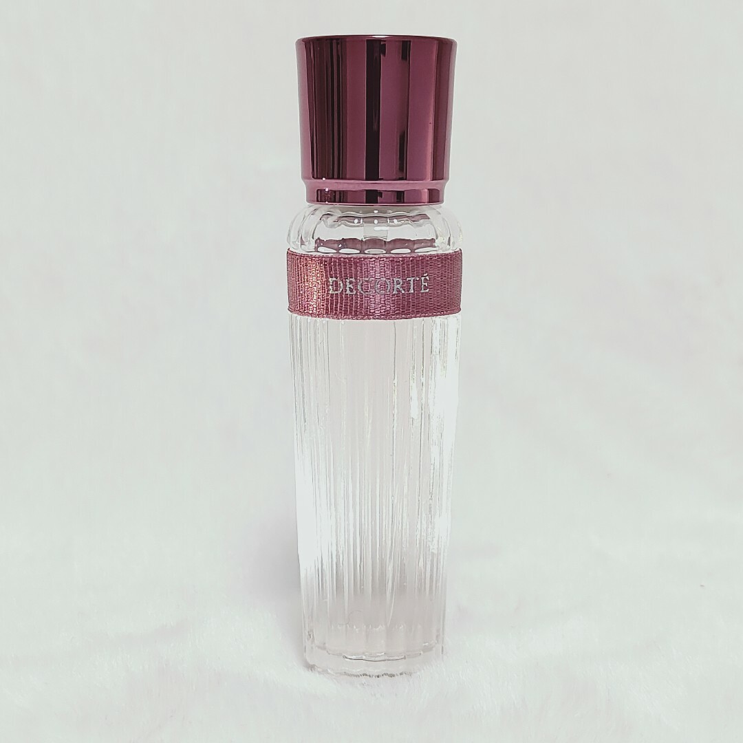 COSME DECORTE(コスメデコルテ)の【匿名配送】DECORTE コスメデコルテ キモノ ツヤ オードトワレ 15ml コスメ/美容の香水(香水(女性用))の商品写真