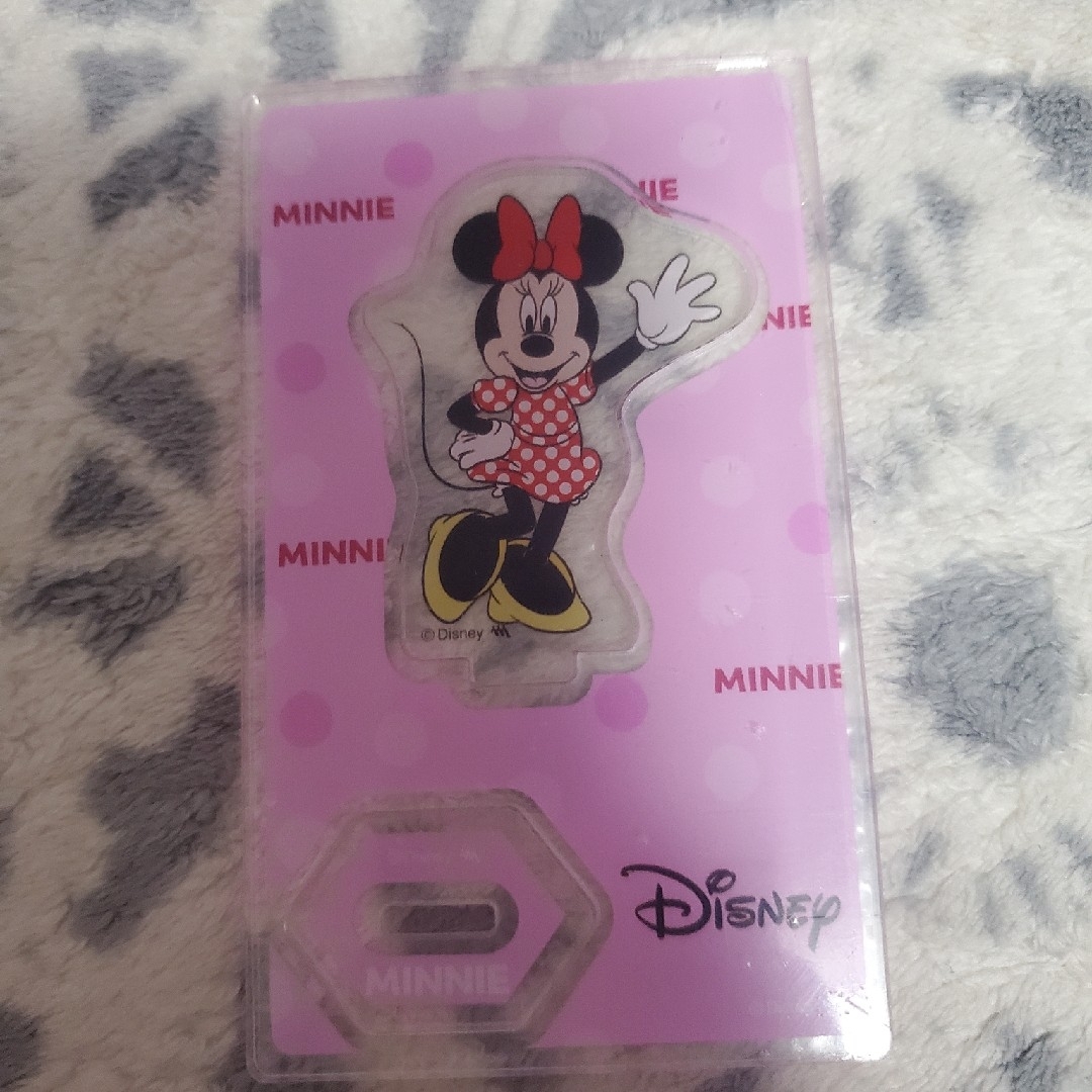 Disney(ディズニー)のディズニー セリア ミニー アクリルスタンド エンタメ/ホビーのアニメグッズ(その他)の商品写真