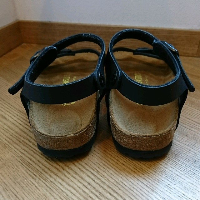 BIRKENSTOCK(ビルケンシュトック)のほぼ未使用 美品人気のバリ ３７(２４センチ) レディースの靴/シューズ(サンダル)の商品写真