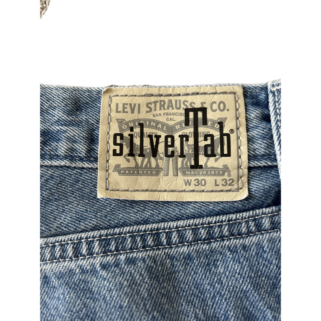 LEVI’S シルバータブ 501 W30 L32 ゴールデンサイズ y2k  メンズのパンツ(デニム/ジーンズ)の商品写真