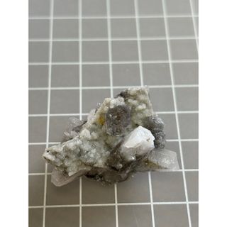 方解石　クラスター　原石　17.5グラム　カルサイト　蛍光鉱物　天然石(置物)