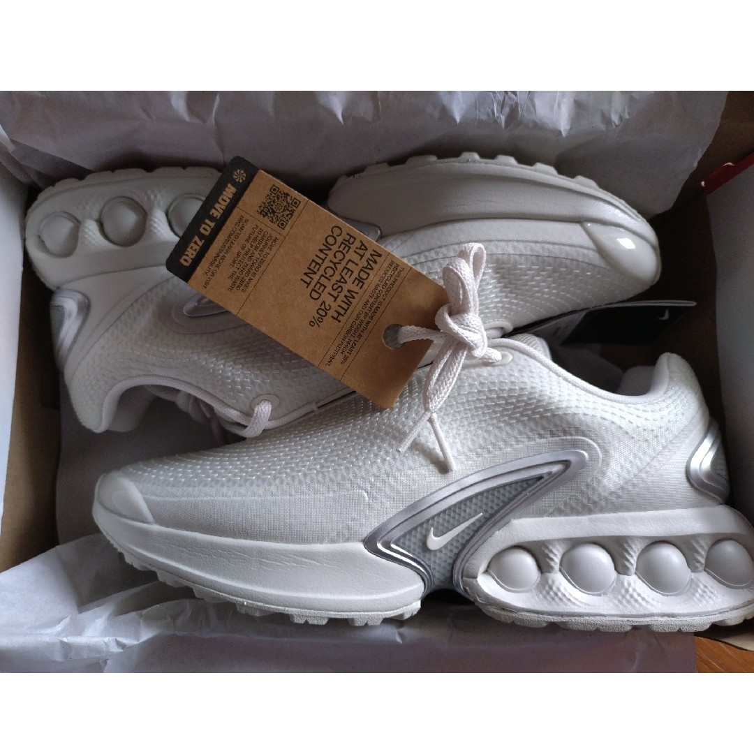 NIKE(ナイキ)のNike Air Max Dn Phantom Light Bone メンズの靴/シューズ(スニーカー)の商品写真