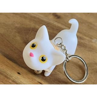 【新品】白猫のキーホルダー(チャーム)