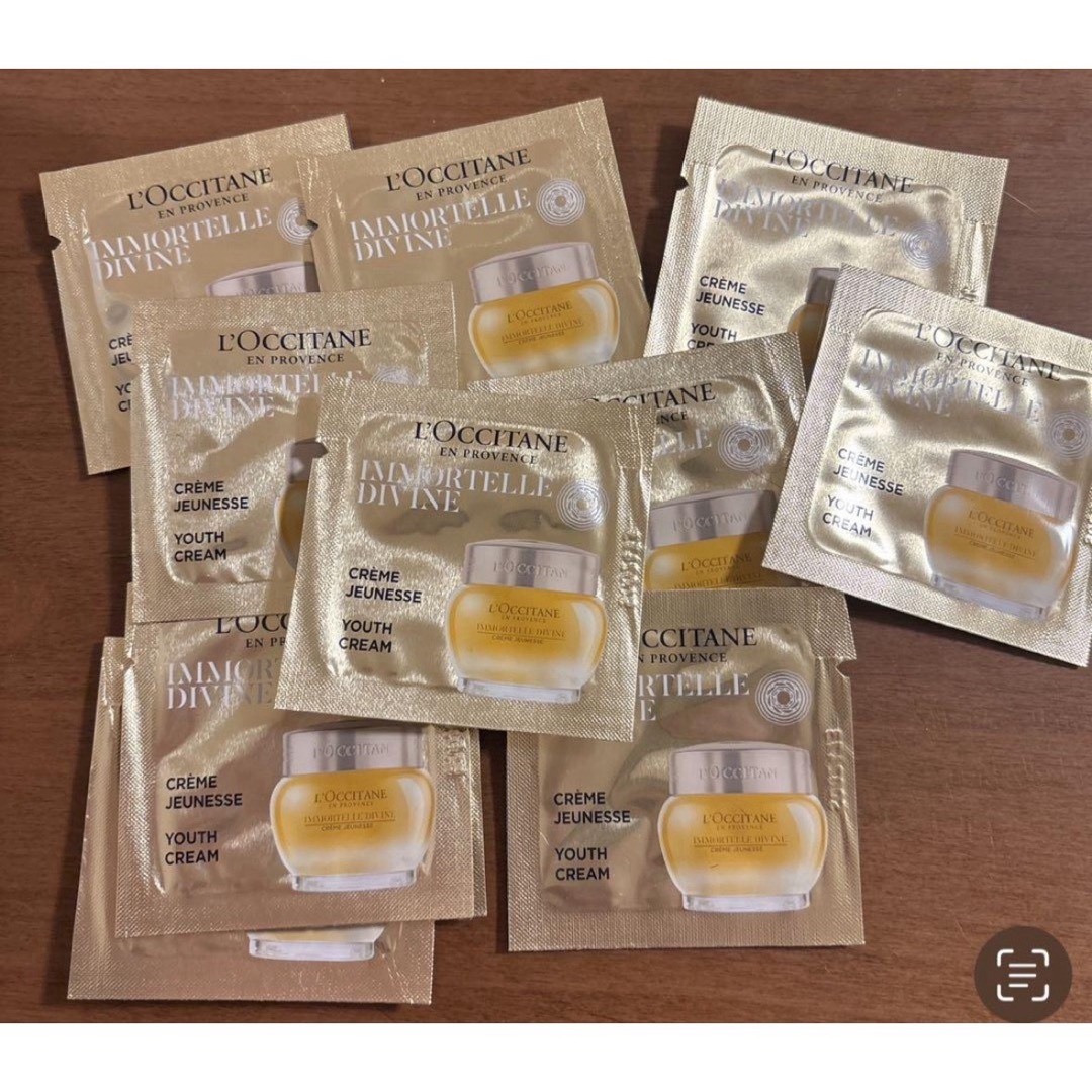 L'OCCITANE(ロクシタン)のロクシタン イモーテル ディヴァインクリームサンプル10個 コスメ/美容のキット/セット(サンプル/トライアルキット)の商品写真