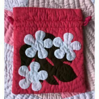 ＜正規品＞巾着ポーチ♡モンステラ&プルメリア♡ホットピンク♡ハワイアンキルト(ポーチ)