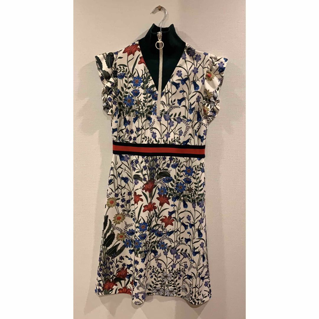 【GUCCI】ストライプジャカードノースリーブワンピース GUCCI】ストライプジャカードノースリーブワンピース (GUCCI
