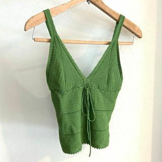 ザラ(ZARA)の美品ZARAグリーンニットキャミソール Sサイズ(キャミソール)