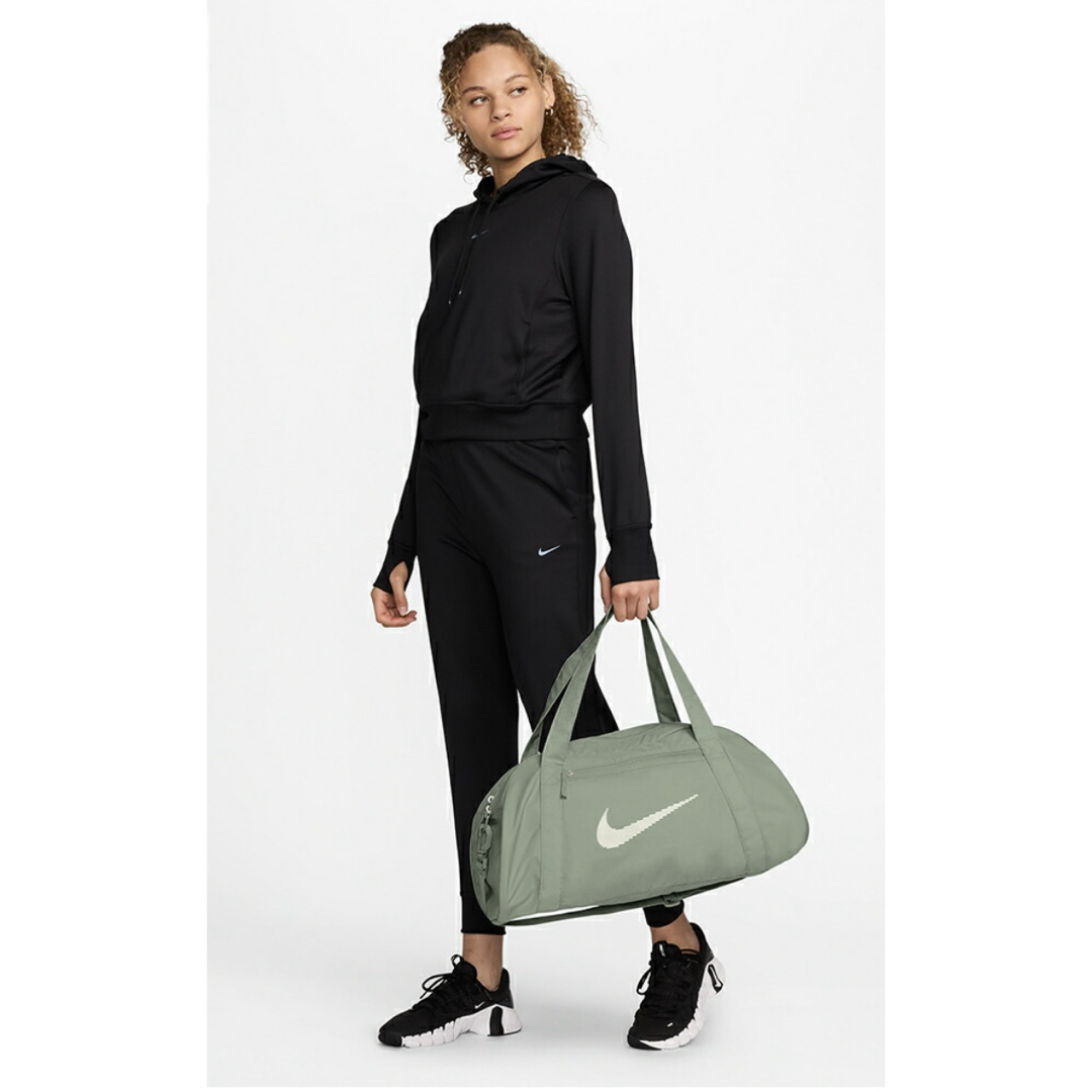 NIKE(ナイキ)のナイキ NIKE ボストンバッグ、旅行バック、ジムバック、 レディースのバッグ(ボストンバッグ)の商品写真