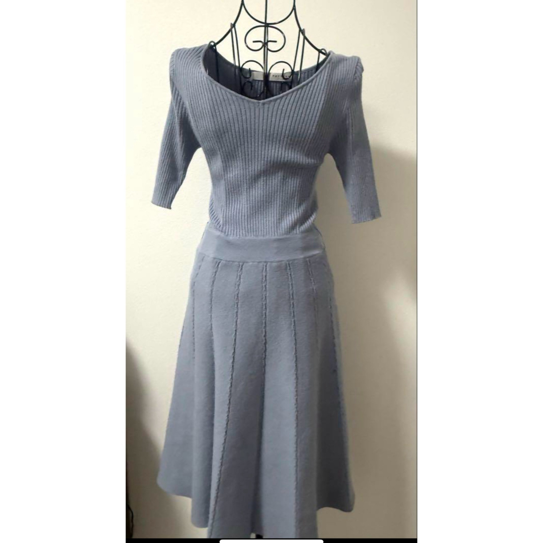 PATTERN fiona(パターンフィオナ)のPATTERN.fiona ニット膝丈　ワンピース ブルー　M レディースのワンピース(ミニワンピース)の商品写真