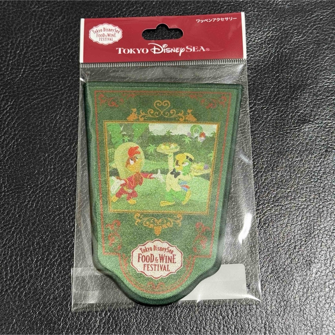 Disney(ディズニー)のディズニーシー フード&ワインフェスティバル ワッペン ホセ&パンチート エンタメ/ホビーのおもちゃ/ぬいぐるみ(キャラクターグッズ)の商品写真