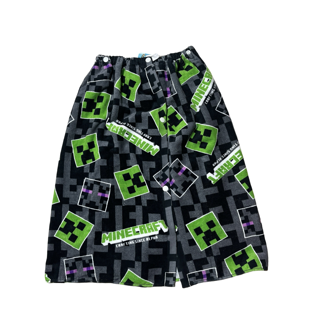 Minecraft(マインクラフト)の新品 タグ付 マイクラ 60cm/ラップタオル/ バスタオル　クリーパー インテリア/住まい/日用品の日用品/生活雑貨/旅行(タオル/バス用品)の商品写真