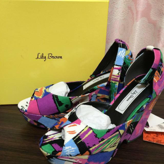 Lily Brown(リリーブラウン)のリリーブラウン新品サンダル レディースの靴/シューズ(サンダル)の商品写真