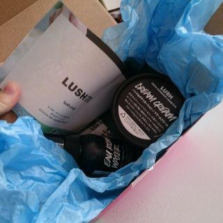 ラッシュ(LUSH)のLUSH 新品(ボディソープ/石鹸)