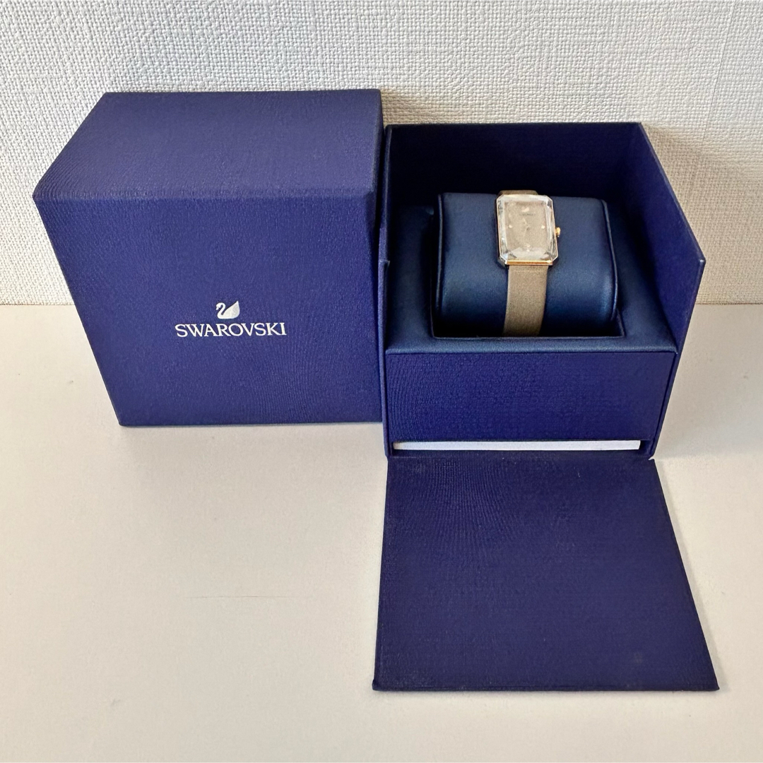 767【入手困難カラー】稼働中／UPTOWNグレージュ／SWROVSKI腕時計⑤ SWAROVSKI - 767【入手困難カラー】稼働中／UPTOWNグレージュ
