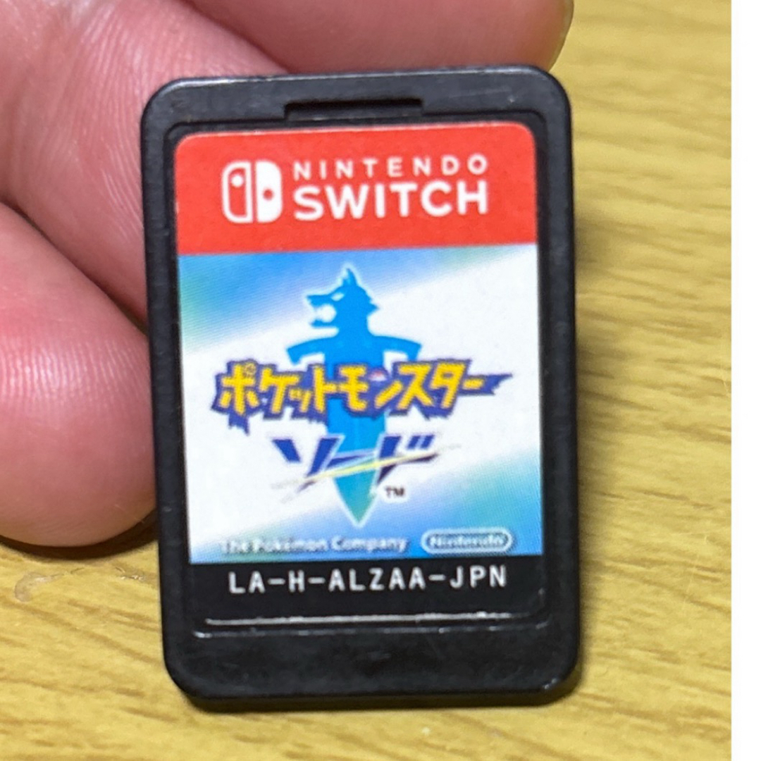 Nintendo Switch(ニンテンドースイッチ)のポケットモンスター ソード エンタメ/ホビーのゲームソフト/ゲーム機本体(家庭用ゲームソフト)の商品写真
