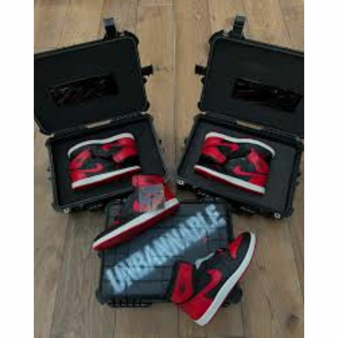 Jordan Brand（NIKE）(ジョーダン)のNIKE AIR JORDAN 1 RETRO HIGH OG BRED2025 メンズの靴/シューズ(スニーカー)の商品写真
