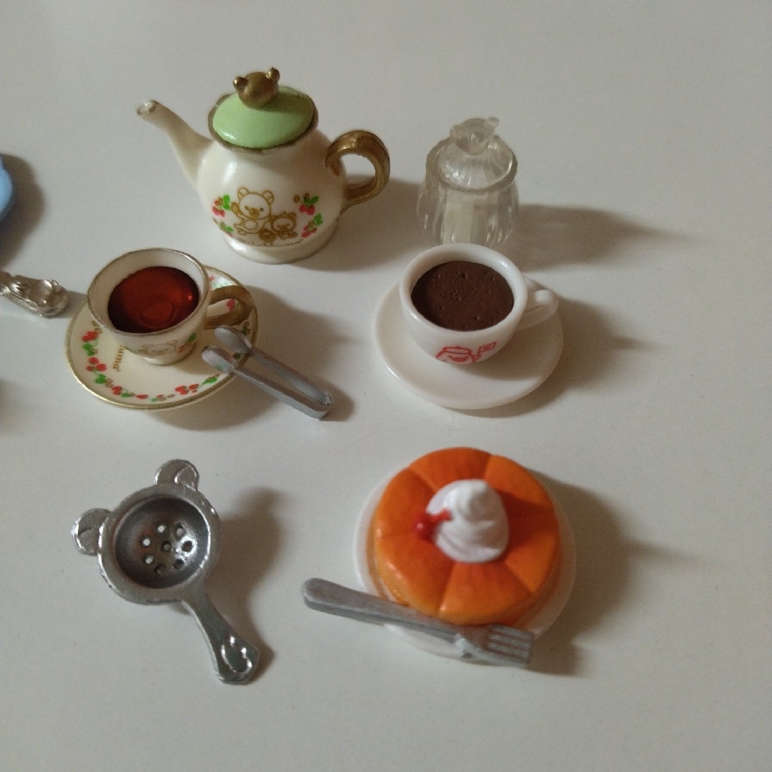 リラックマ(リラックマ)のリラックマ　リーメント　ミニチュア　色々　まとめ売り エンタメ/ホビーのおもちゃ/ぬいぐるみ(キャラクターグッズ)の商品写真