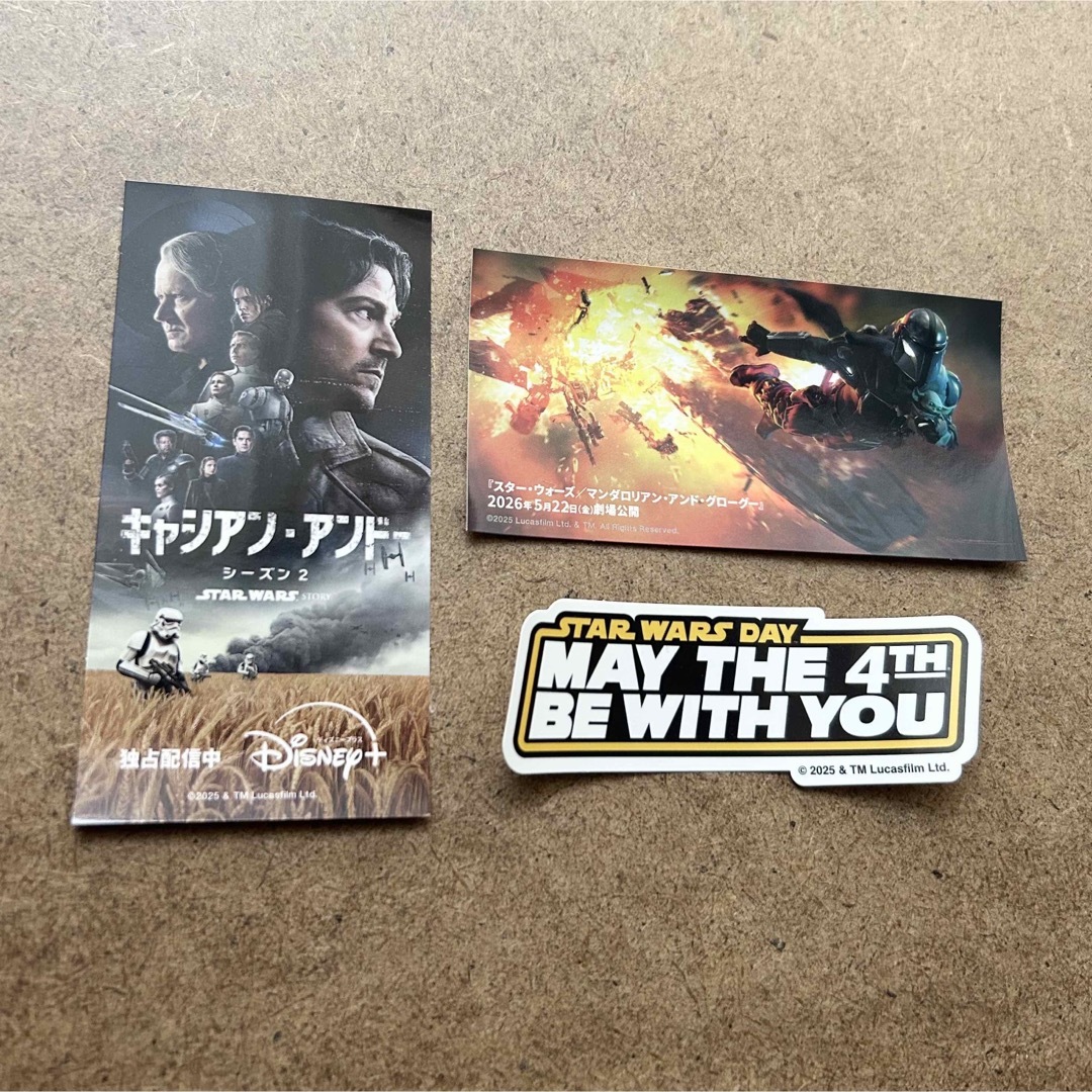 Disney(ディズニー)の【限定】STAR WARS ステッカー 3種 エンタメ/ホビーのおもちゃ/ぬいぐるみ(キャラクターグッズ)の商品写真