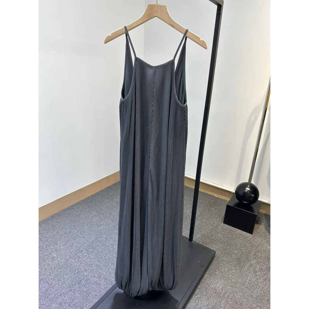 ENFOLD PLEATS ALLINONE 300IS133-1511 レディースのパンツ(サロペット/オーバーオール)の商品写真