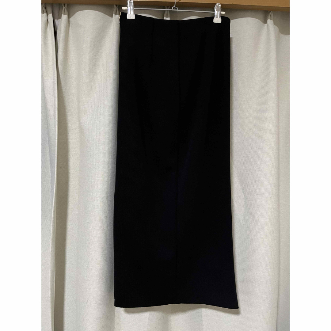 Spick & Span(スピックアンドスパン)のSpick &Span  2021A/W  黒タイトロングスカート レディースのスカート(ロングスカート)の商品写真