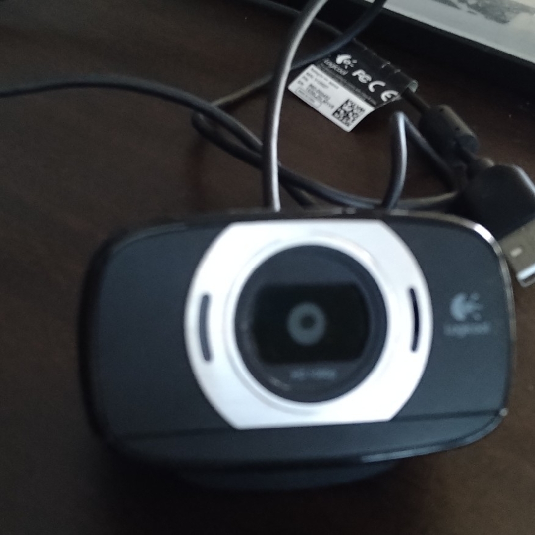 Logicool(ロジクール)のLogicool Web camera 1080HD V-U0027 スマホ/家電/カメラのPC/タブレット(PC周辺機器)の商品写真