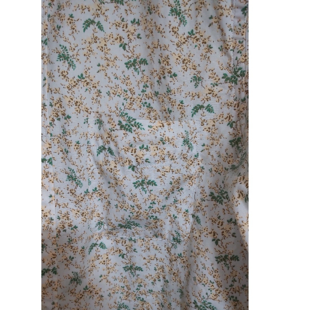 ikka イッカ ワイシャツ Mサイズ 花柄 メンズのトップス(シャツ)の商品写真