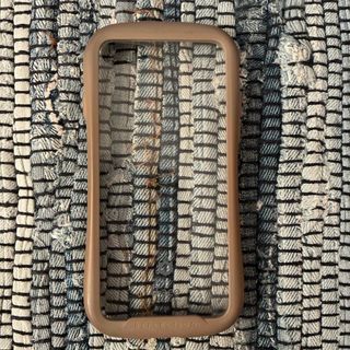 アイフェイス(iFace)のiface SEで使用していました(iPhoneケース)