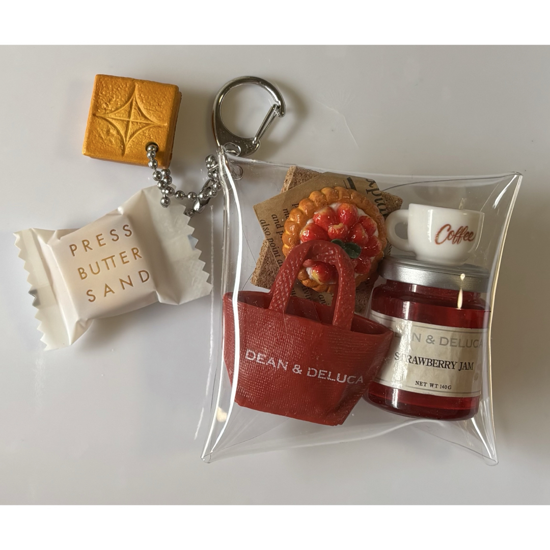 DEAN & DELUCA(ディーンアンドデルーカ)のガチャ詰めポーチ DEAN&DELUCA エンタメ/ホビーのおもちゃ/ぬいぐるみ(キャラクターグッズ)の商品写真