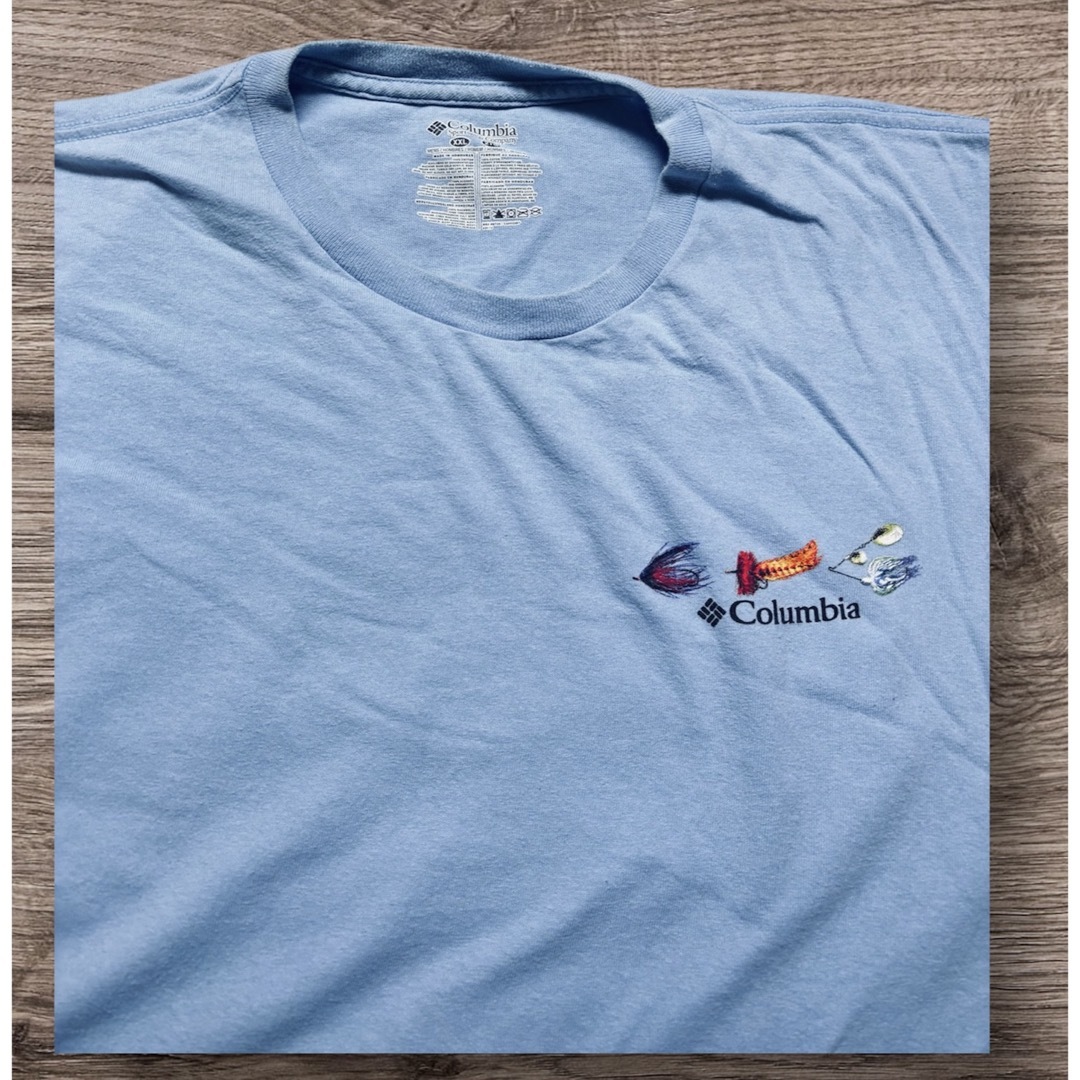 Columbia(コロンビア)のColumbia バックプリントTシャツ 魚のルアーとフライの周期表XXLサイズ メンズのトップス(Tシャツ/カットソー(半袖/袖なし))の商品写真