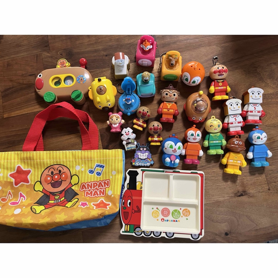 アンパンマン(アンパンマン)のアンパンマングッズセット25点 エンタメ/ホビーのおもちゃ/ぬいぐるみ(キャラクターグッズ)の商品写真