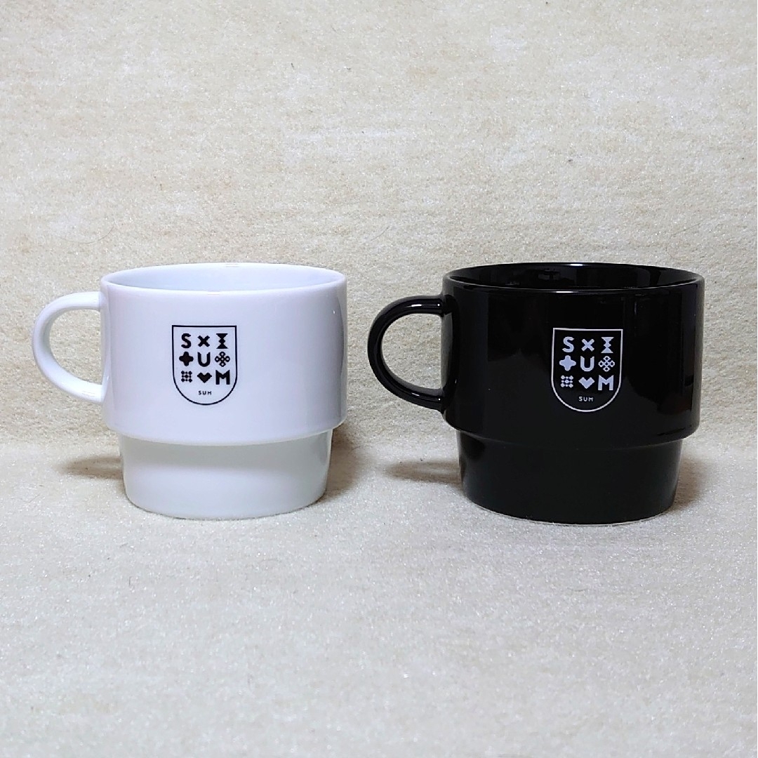 EXO(エクソ)のEXO SUM公式マグカップ☆2個セット エンタメ/ホビーのタレントグッズ(アイドルグッズ)の商品写真