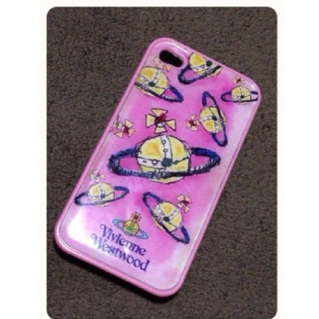 Vivienne Westwood(ヴィヴィアンウエストウッド)のViviene*iPhone4カバー スマホ/家電/カメラのスマホアクセサリー(モバイルケース/カバー)の商品写真