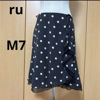 アールユー(RU)のru M7  綺麗なデザイン　シフォン　スカート(ひざ丈スカート)