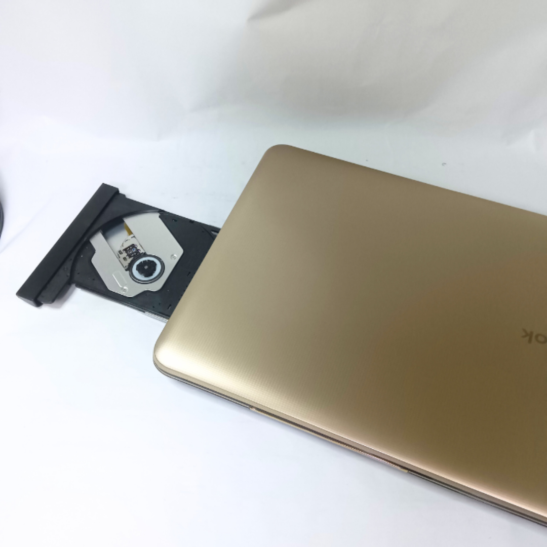 【スムーズ快適！】ノートパソコン windows11 office i7 美品 