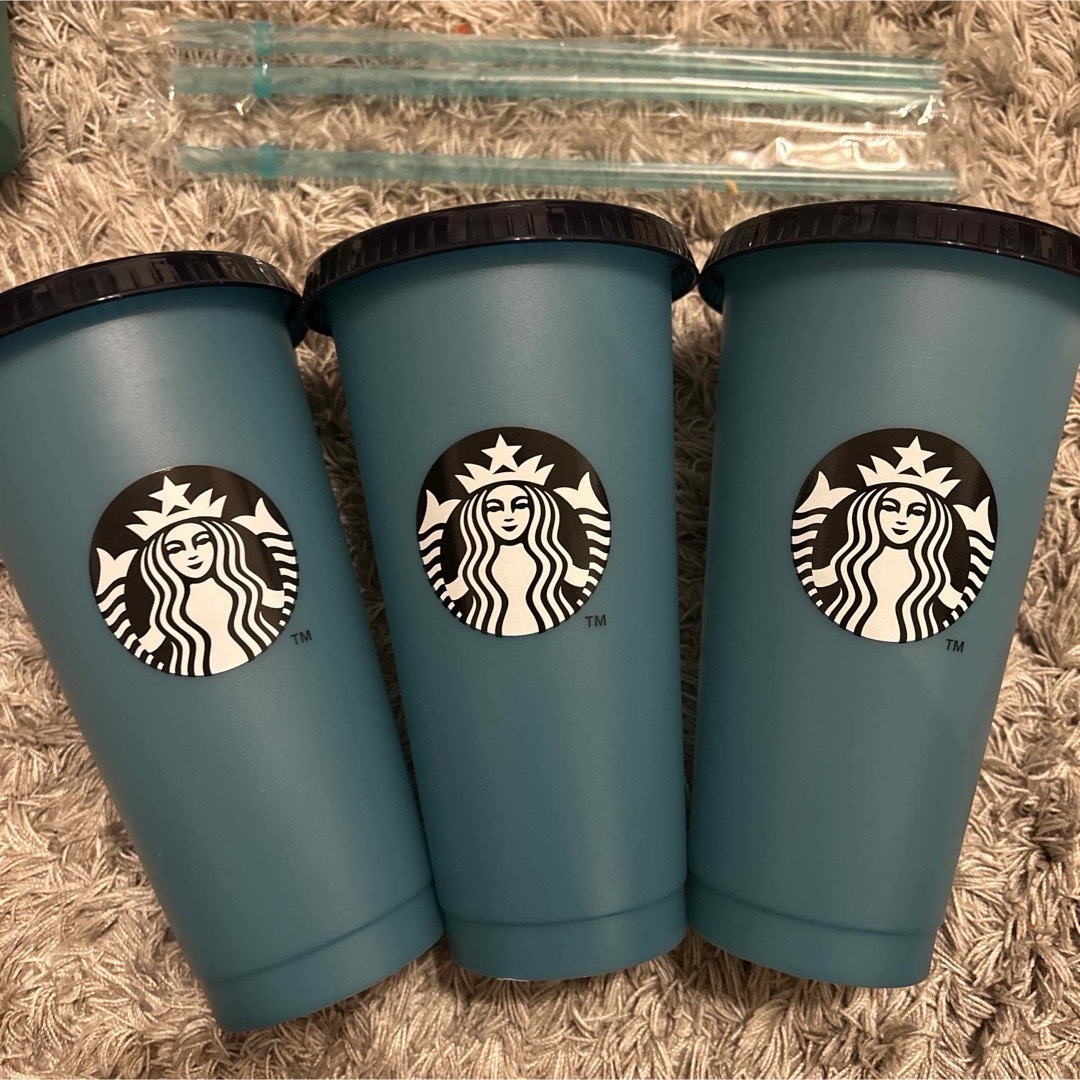 Starbucks(スターバックス)のスターバックス カラーチェンジングリユーザブル コールドカップデュアルブルー インテリア/住まい/日用品のキッチン/食器(タンブラー)の商品写真
