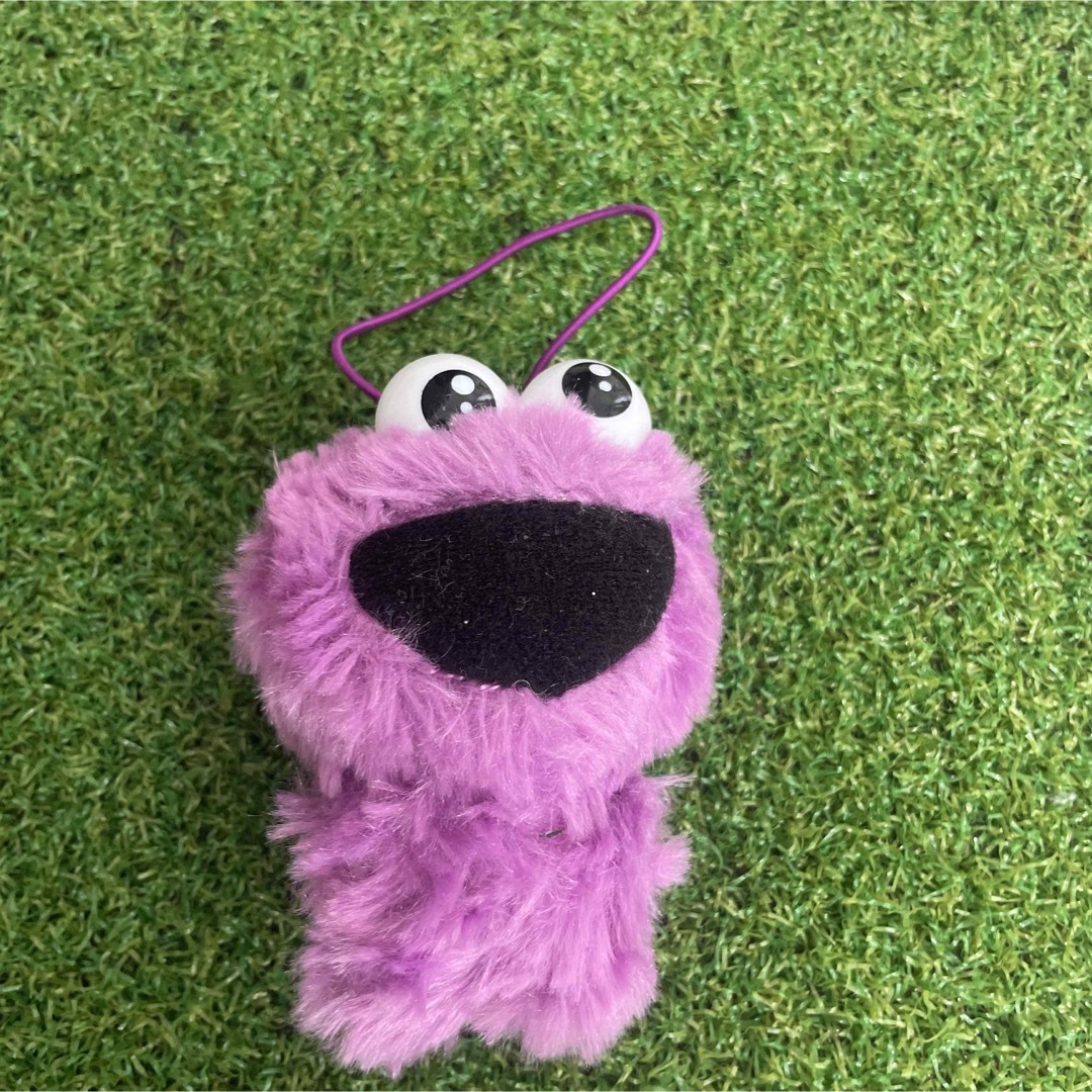 SESAME STREET(セサミストリート)の【美品】クッキーモンスター マスコット 紫 エンタメ/ホビーのおもちゃ/ぬいぐるみ(キャラクターグッズ)の商品写真