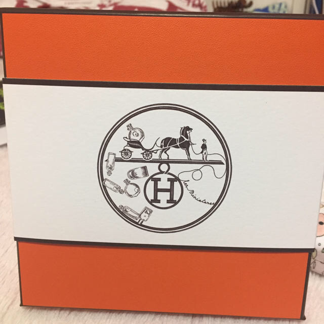 Hermes(エルメス)のおきょん様専用 エルメス♥ミニ香水セット コスメ/美容の香水(ユニセックス)の商品写真