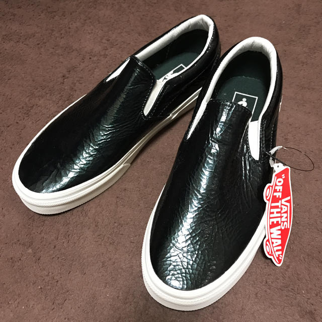 VANS(ヴァンズ)の未使用！アメリカンラグシーにて購入！ＶＡＮＳスリップオン★定価12000円★24 レディースの靴/シューズ(スリッポン/モカシン)の商品写真