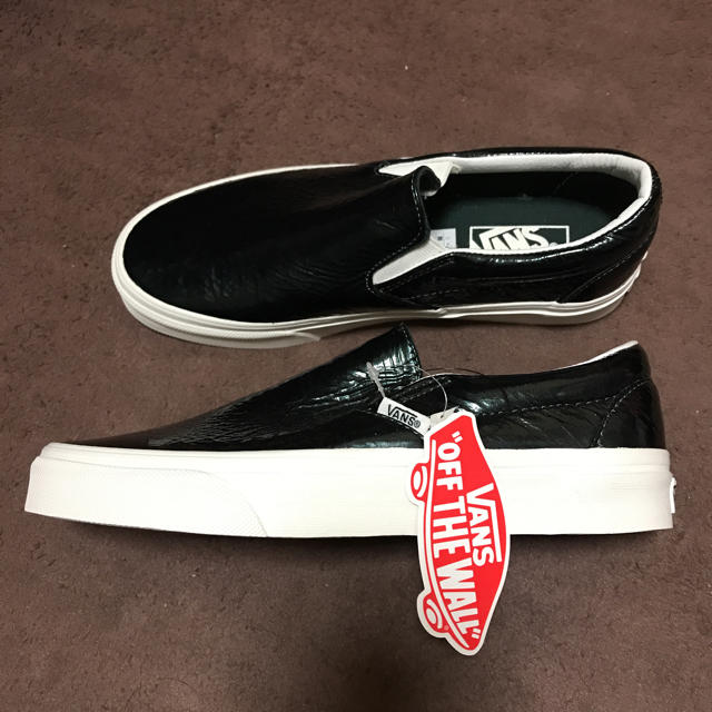 VANS(ヴァンズ)の未使用！アメリカンラグシーにて購入！ＶＡＮＳスリップオン★定価12000円★24 レディースの靴/シューズ(スリッポン/モカシン)の商品写真