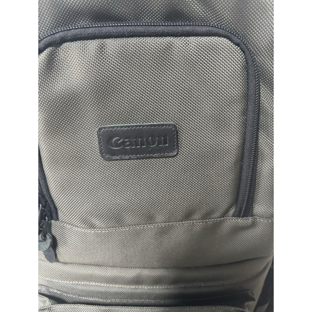 美品　キャノン　cannon カメラバッグ　大容量　リュック スマホ/家電/カメラのカメラ(ケース/バッグ)の商品写真