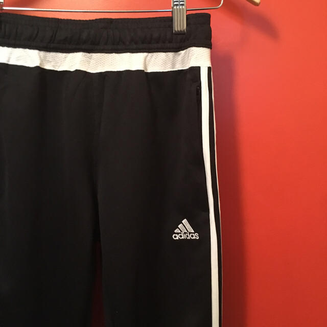 adidas(アディダス)のホリ様 専用！ レディースのパンツ(クロップドパンツ)の商品写真