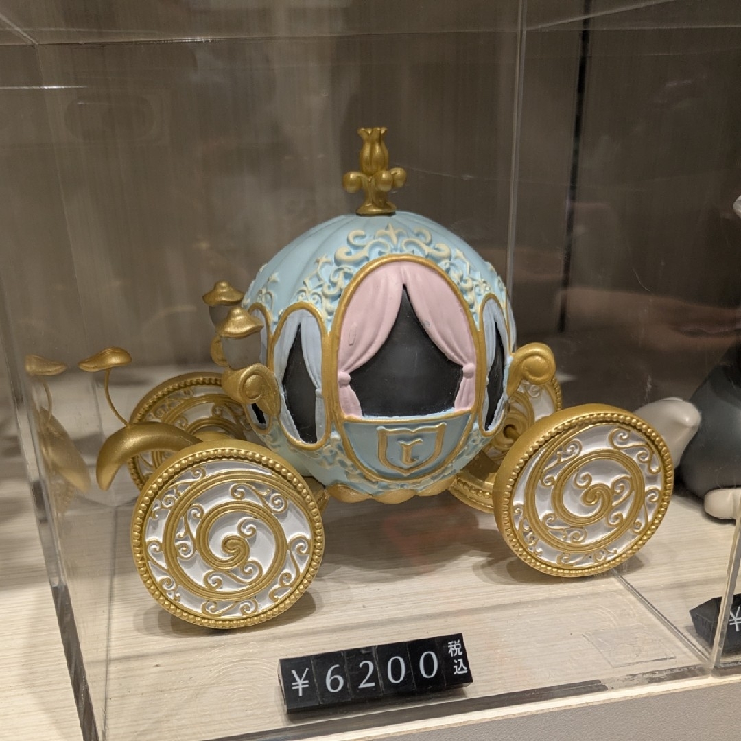 Disney(ディズニー)の★DISNEY STORE 新品箱付き エレガント ギフト プレゼント インテリア/住まい/日用品のライト/照明/LED(テーブルスタンド)の商品写真