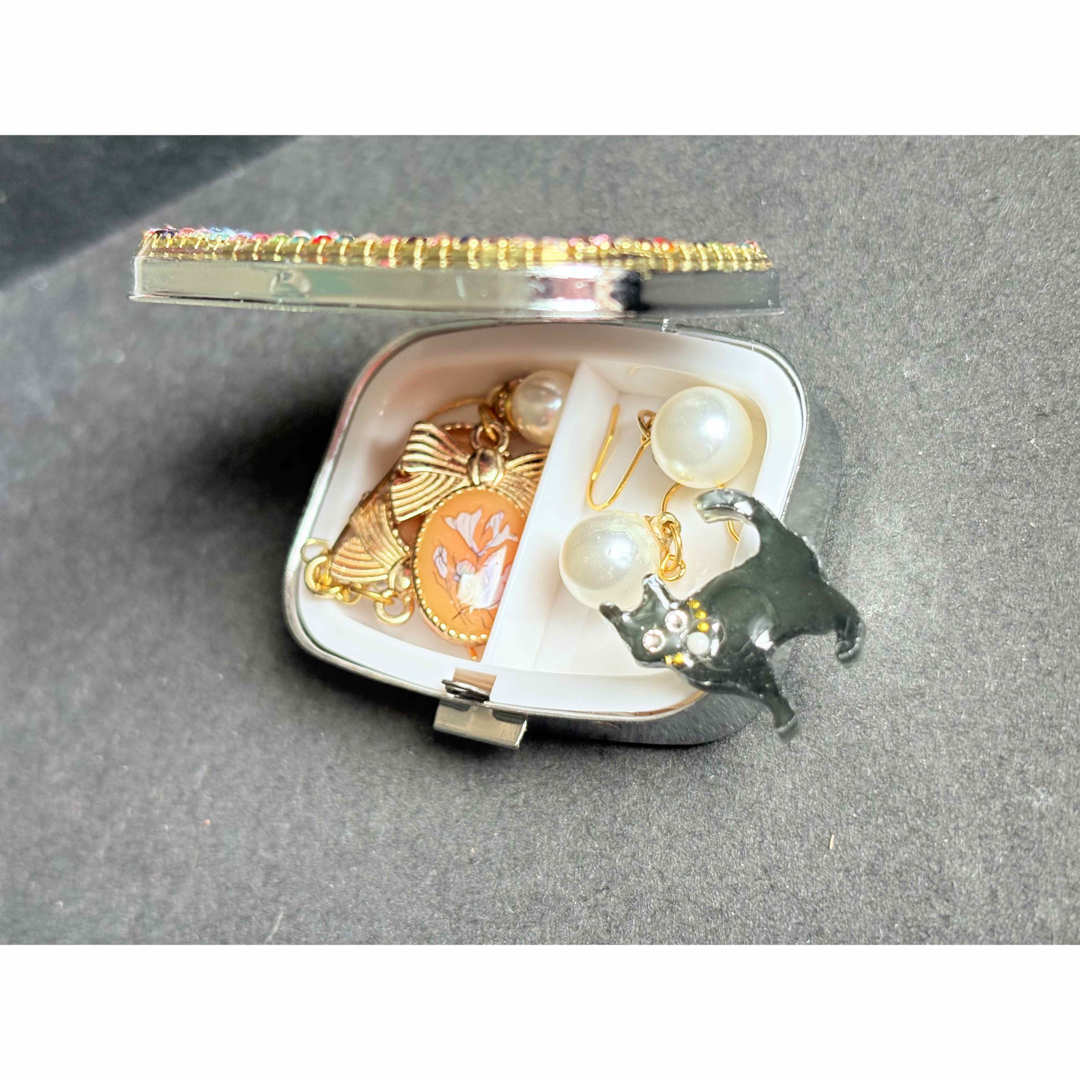 ピルケース　和柄　薔薇　No.88 インテリア/住まい/日用品のインテリア小物(小物入れ)の商品写真