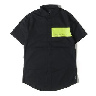 アルマーニエクスチェンジ(ARMANI EXCHANGE)の【美品】ARMANI EXCHANGE アルマーニエクスチェンジ シャツ サイズ:S / 21SS ネオン ボックス ロゴ ストレッチ ブロード 半袖 ドレス シャツ / ブラック 黒 / トップス カジュアルシャツ【メンズ】【中古】(シャツ)