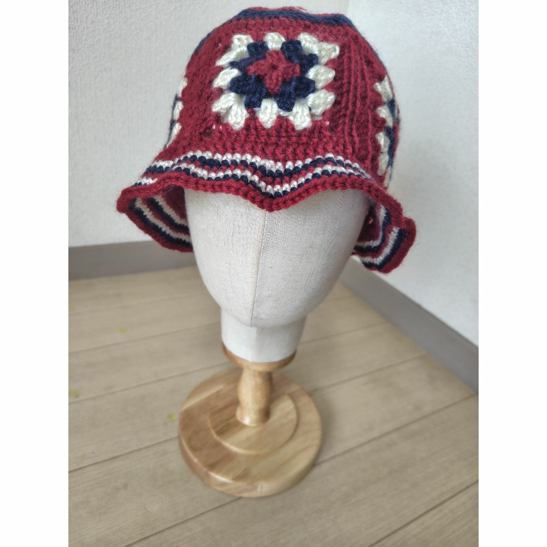 ハンドメイド🧶ニット帽※ニットハット※モチーフ編み ハンドメイドのファッション小物(帽子)の商品写真
