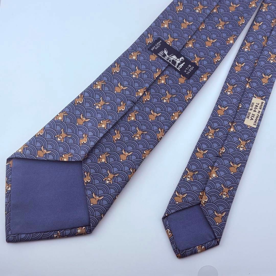 行列のできるレビュー商品、集めました。高評価アイテム HERMES - HERMÈS エルメス ネクタイかわいい波とうさぎ柄極美品 小物