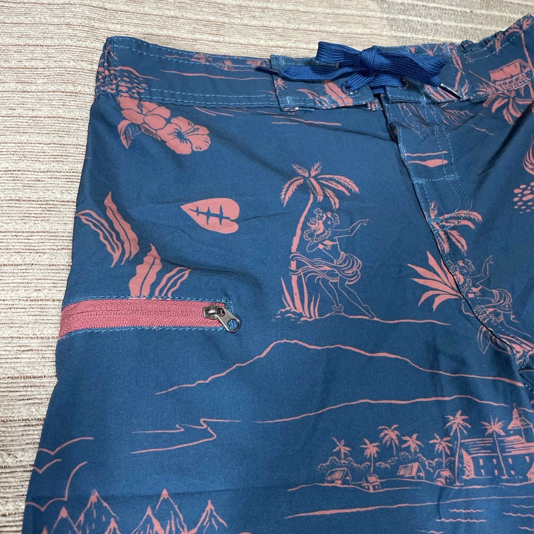 Target(ターゲット)のサーフパンツ未使用品ボードショーツ キッズ/ベビー/マタニティのキッズ服男の子用(90cm~)(水着)の商品写真