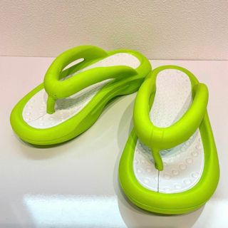 厚底 トング サンダル グリーン 26cm ビーチサンダル ルームシューズ